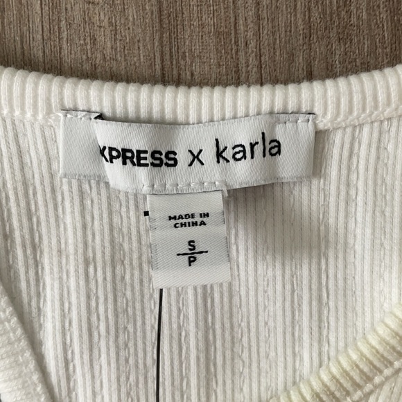 White sequence crop top (Express size XS) - Picture 5 of 5